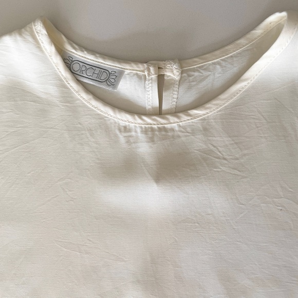 SOLD Vintage Silky Ivory Blouse With Shell Button - Picture 4 of 5